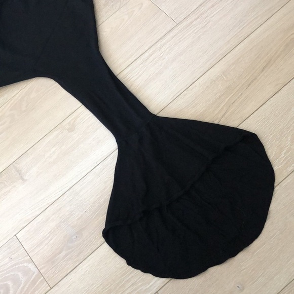 Express Black Bell Sleeve Sweater - Picture 4 of 6